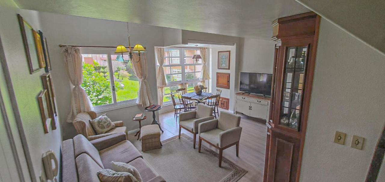Duplex Floresta Negra - Sua Base Perfeita Em Gramado! Otima Localizacao Lagonegro 500M - 02 Quartos E 02 Banheiros Para Familia Em Condominio Fechad0, Cozinha Completa Com Garagem E Portaria 24H Экстерьер фото