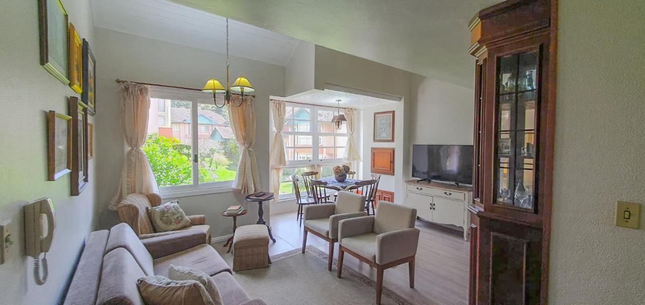 Duplex Floresta Negra - Sua Base Perfeita Em Gramado! Otima Localizacao Lagonegro 500M - 02 Quartos E 02 Banheiros Para Familia Em Condominio Fechad0, Cozinha Completa Com Garagem E Portaria 24H Экстерьер фото